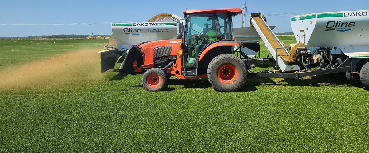 tractor top-dressing sod